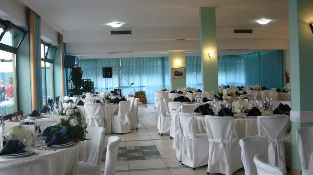Hotel Ristorante Il Grillo Аквавива-Пичена Экстерьер фото